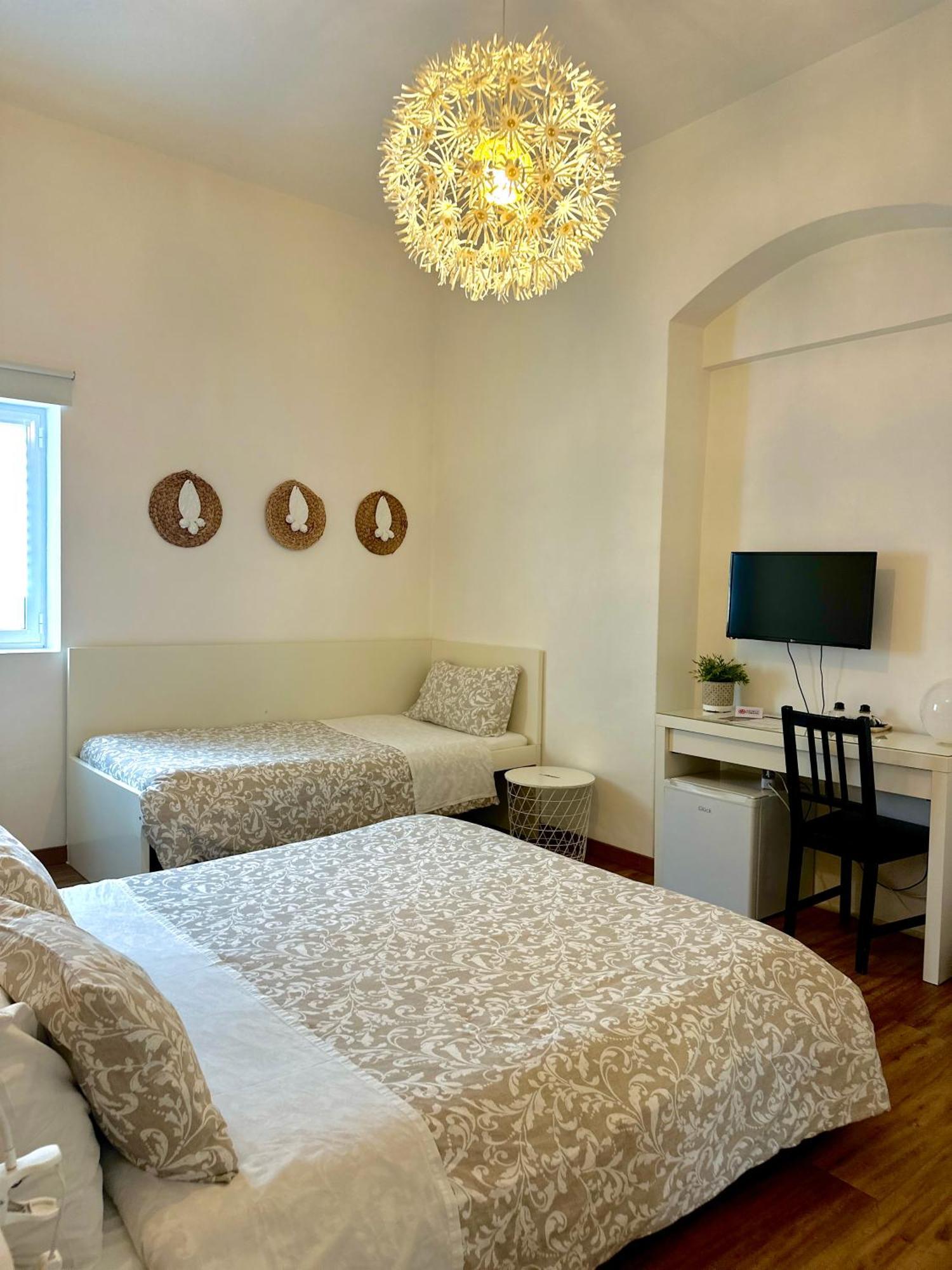 Matinee Rooms Mattinata Ngoại thất bức ảnh