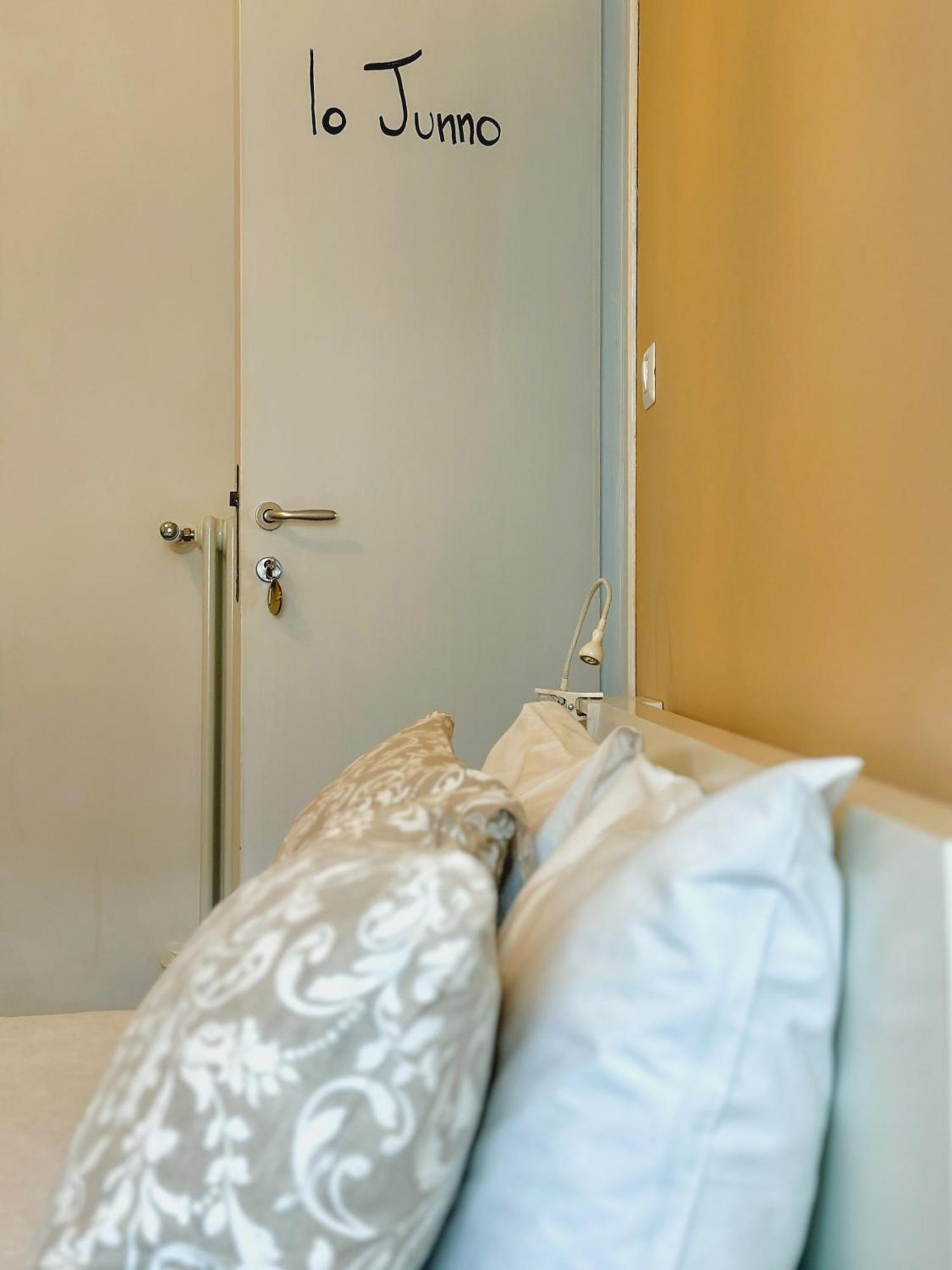 Matinee Rooms Mattinata Ngoại thất bức ảnh