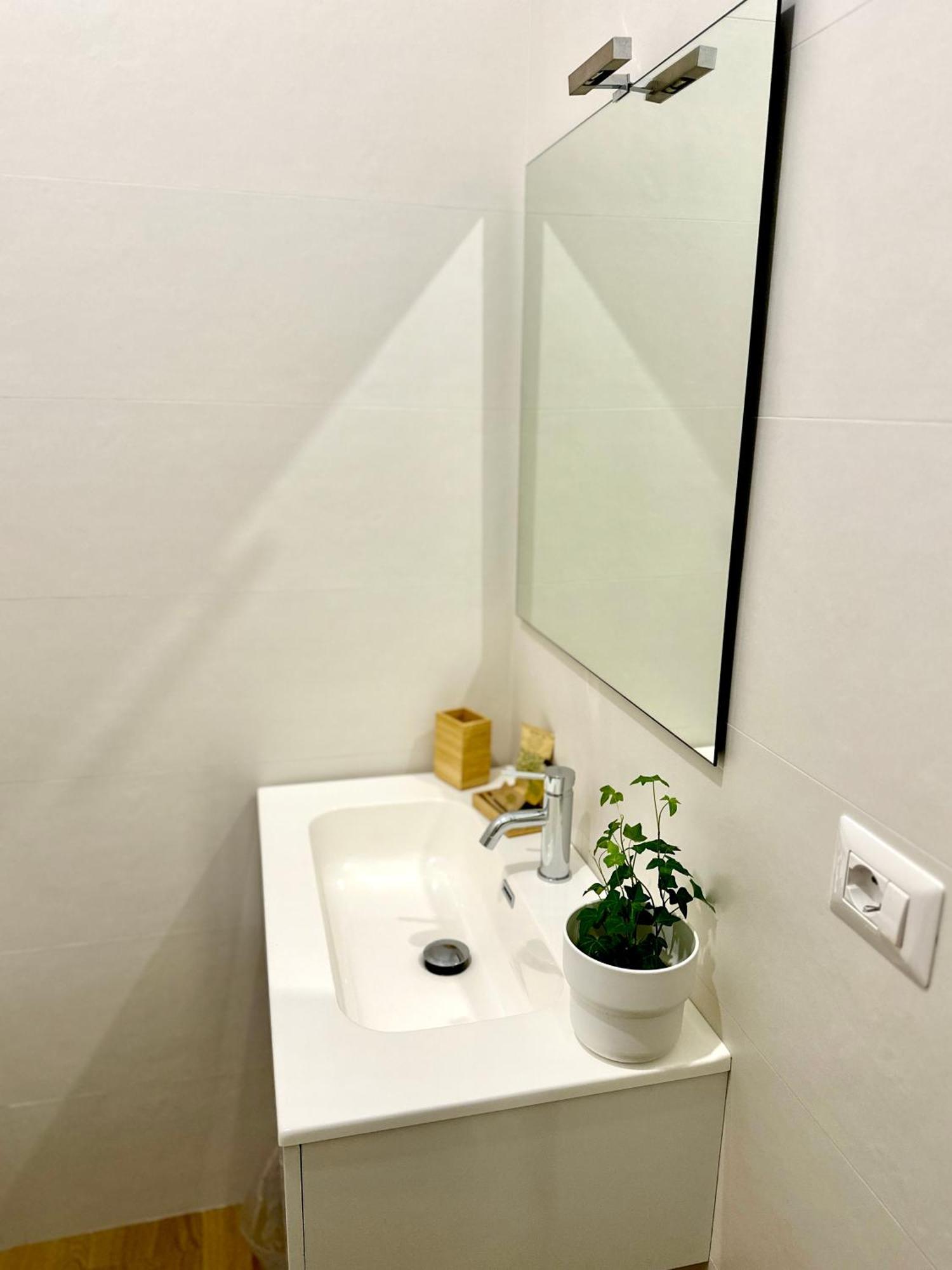 Matinee Rooms Mattinata Ngoại thất bức ảnh